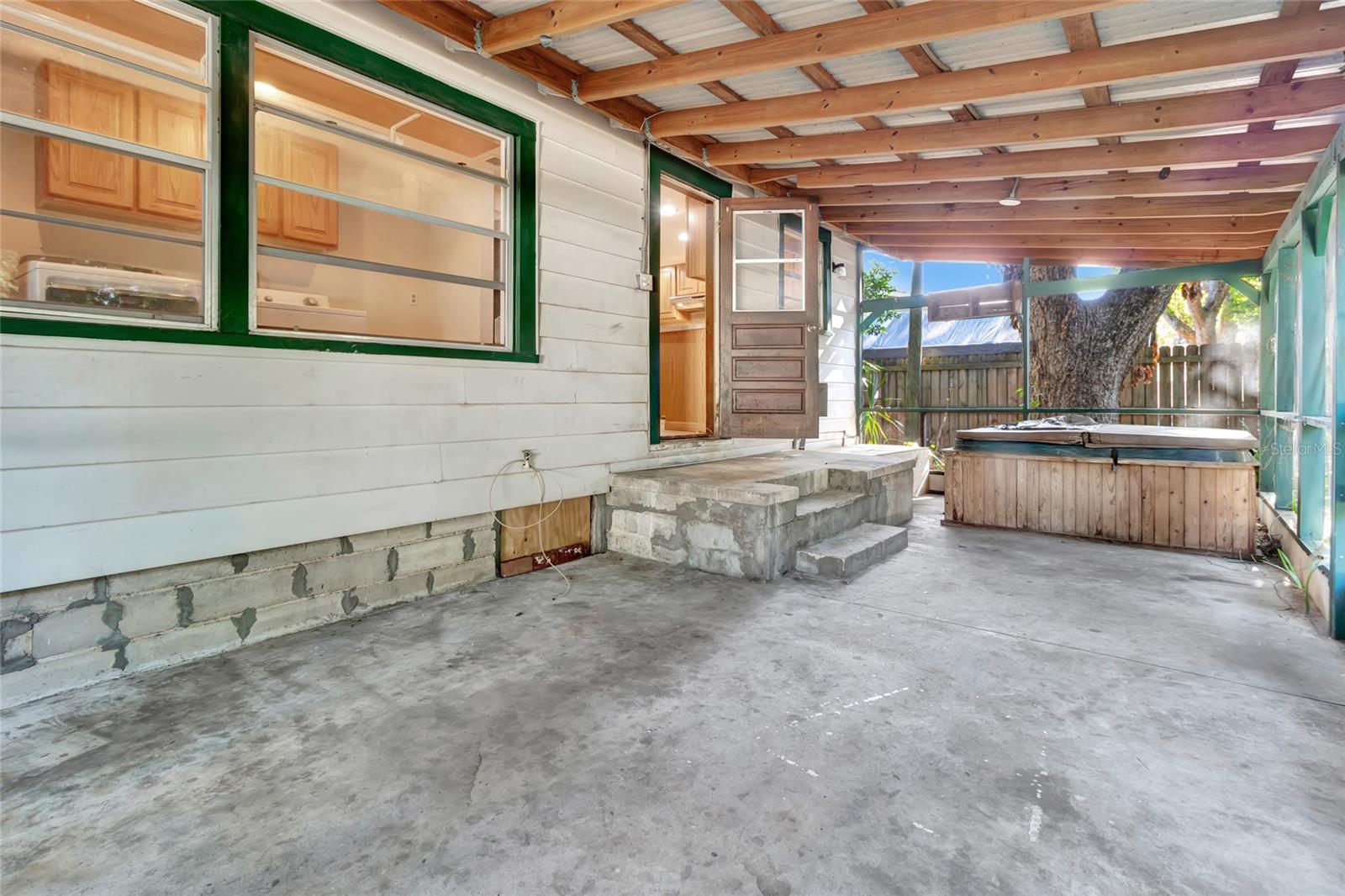 Image 23 of 38 For 1077 Linden Street