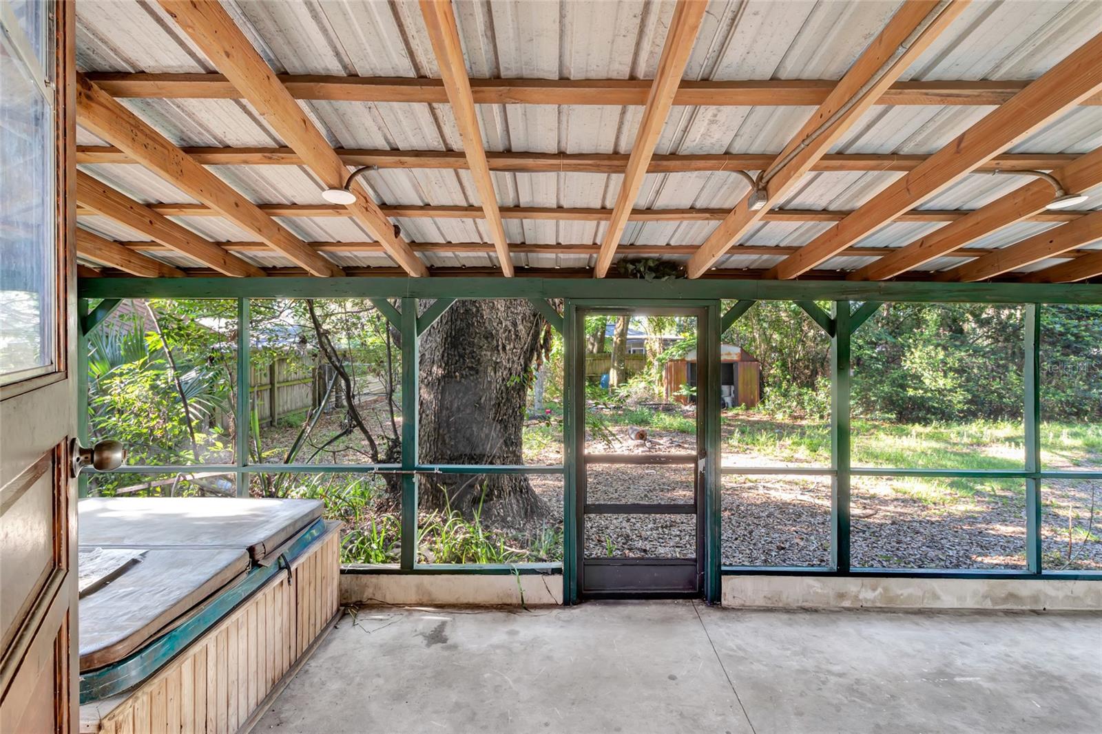 Image 24 of 38 For 1077 Linden Street