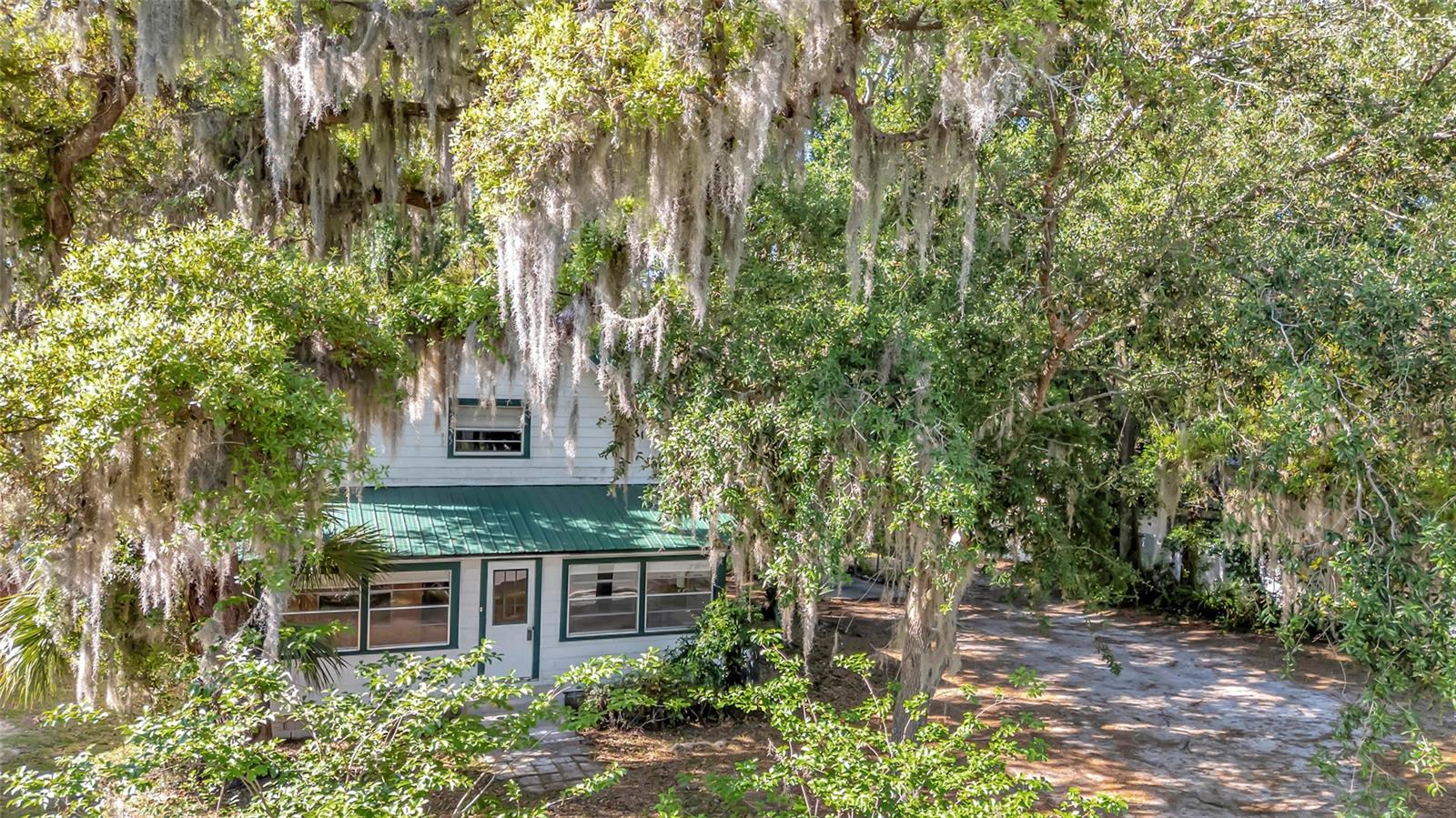 Image 29 of 38 For 1077 Linden Street