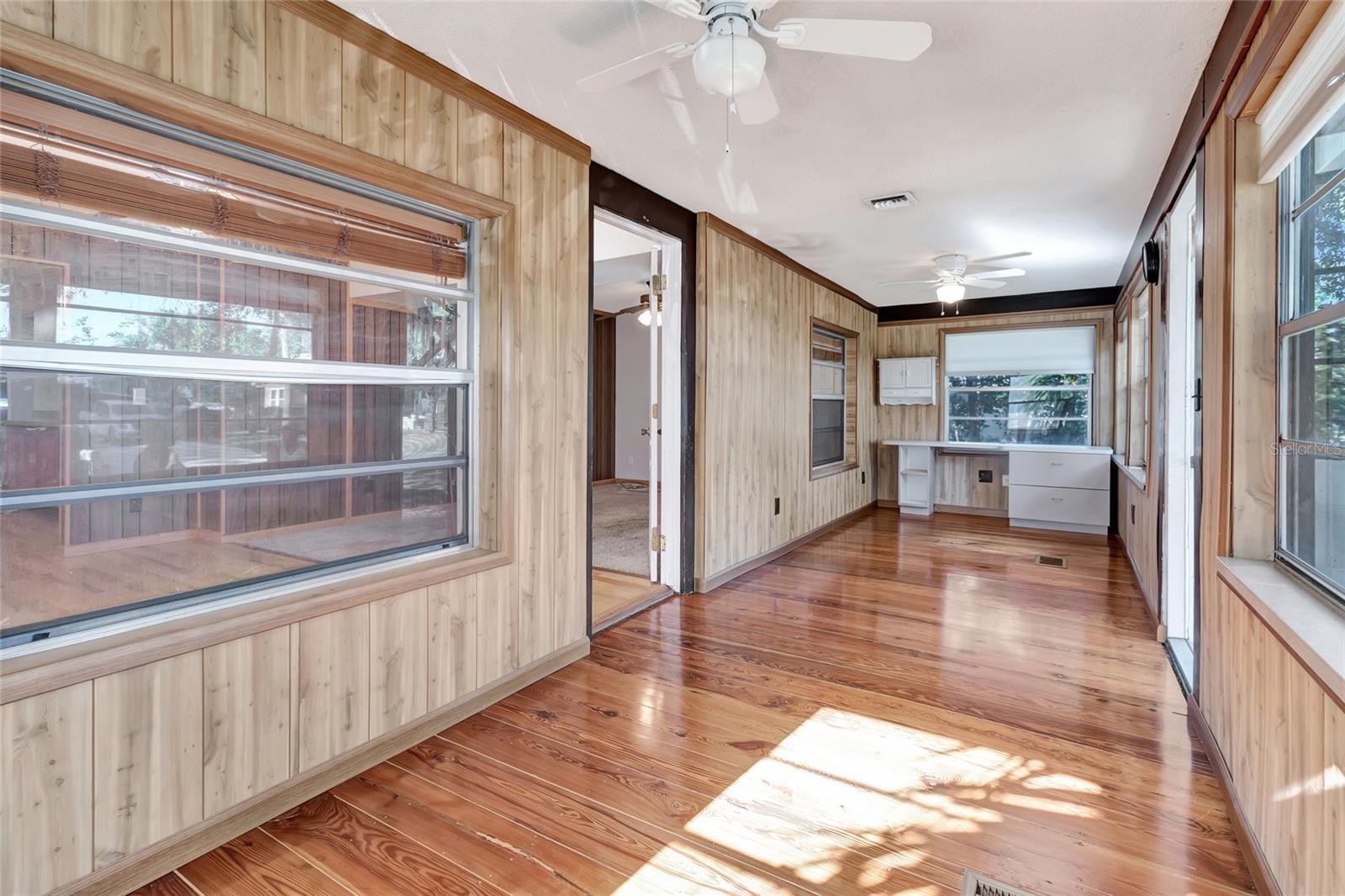 Image 5 of 38 For 1077 Linden Street