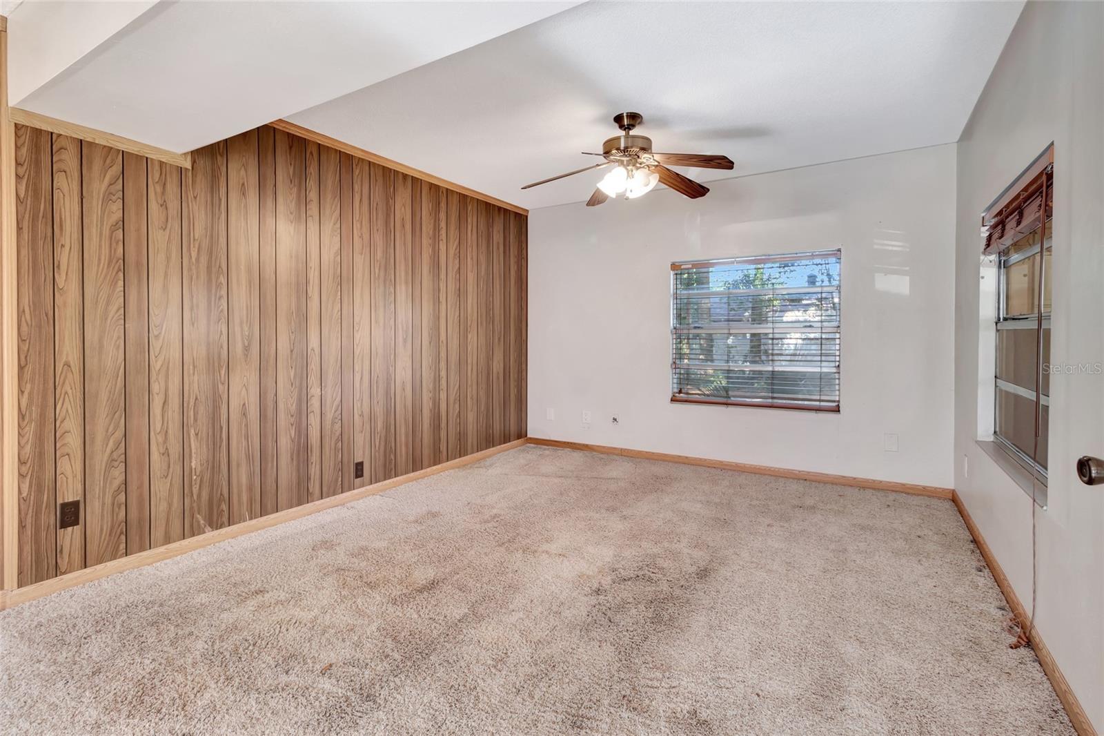 Image 6 of 38 For 1077 Linden Street