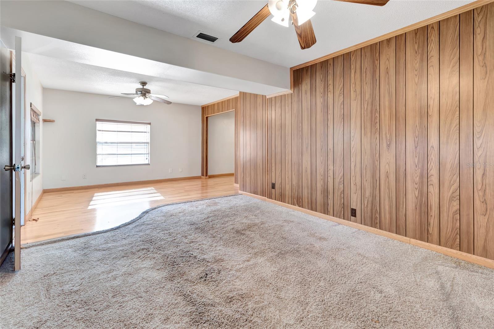 Image 7 of 38 For 1077 Linden Street