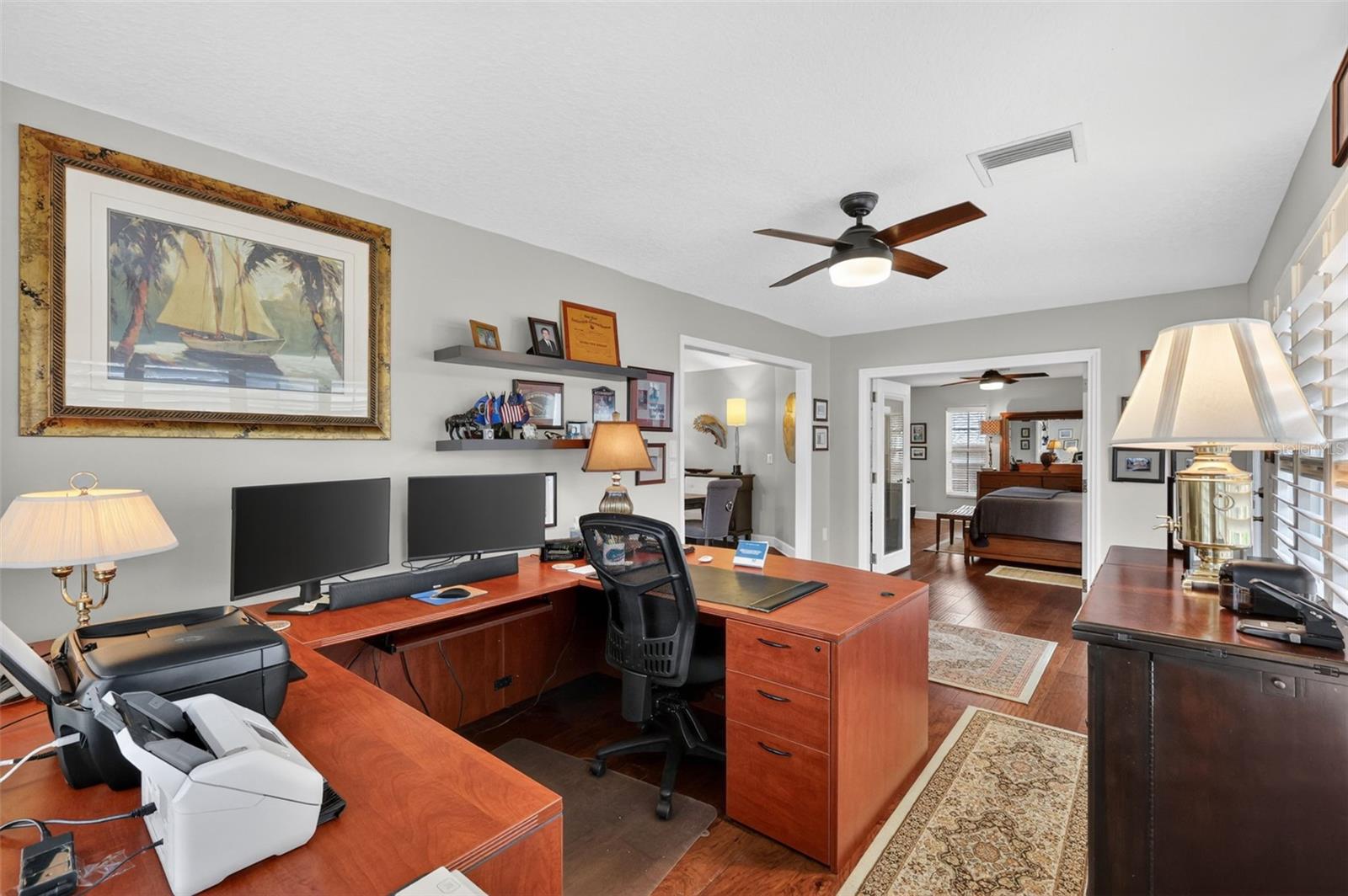 Image 38 of 100 For 605 Sandlake Court
