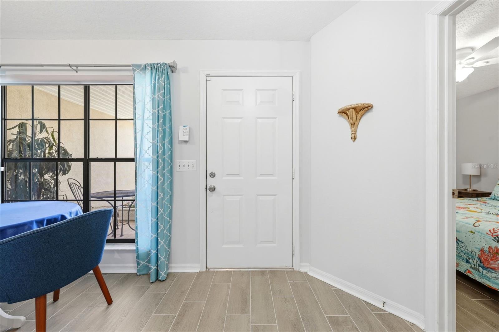 Image 4 of 36 For 220 Juniper Way