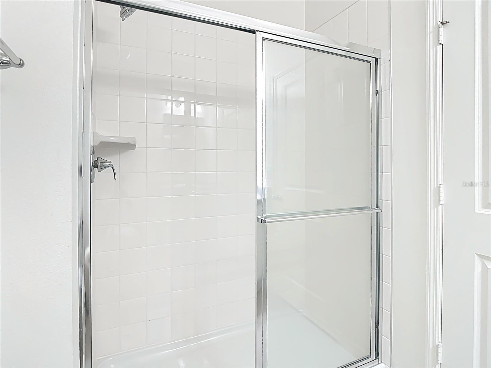 Image 24 of 67 For 795 Overpool Avenue