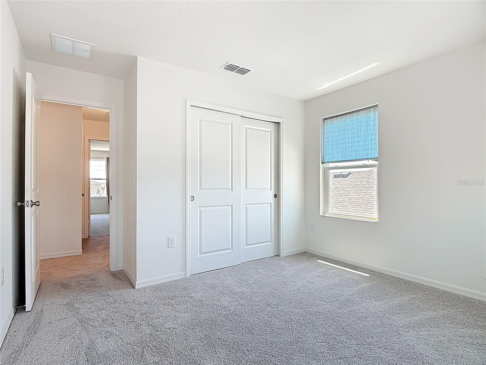 Image 30 of 67 For 795 Overpool Avenue