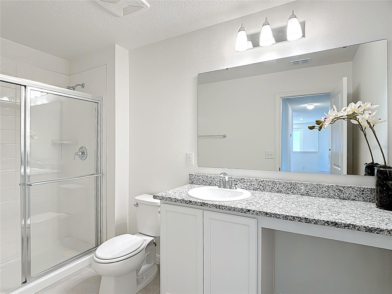 Image 31 of 67 For 795 Overpool Avenue