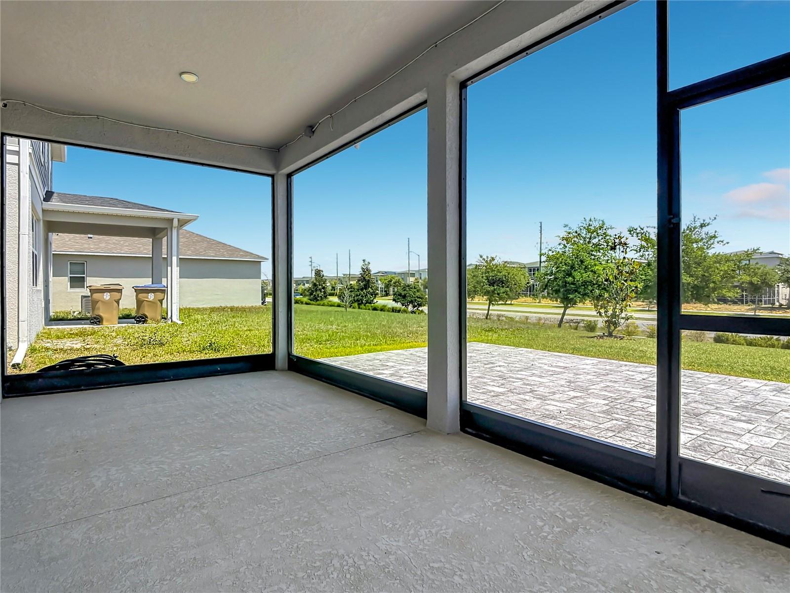 Image 47 of 67 For 795 Overpool Avenue