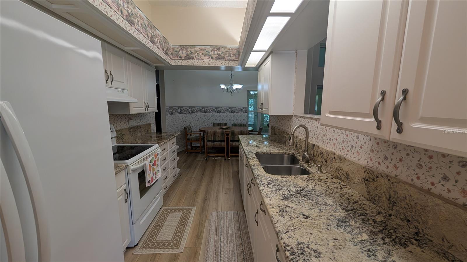 Image 7 of 25 For 9707 196th Avenue Road