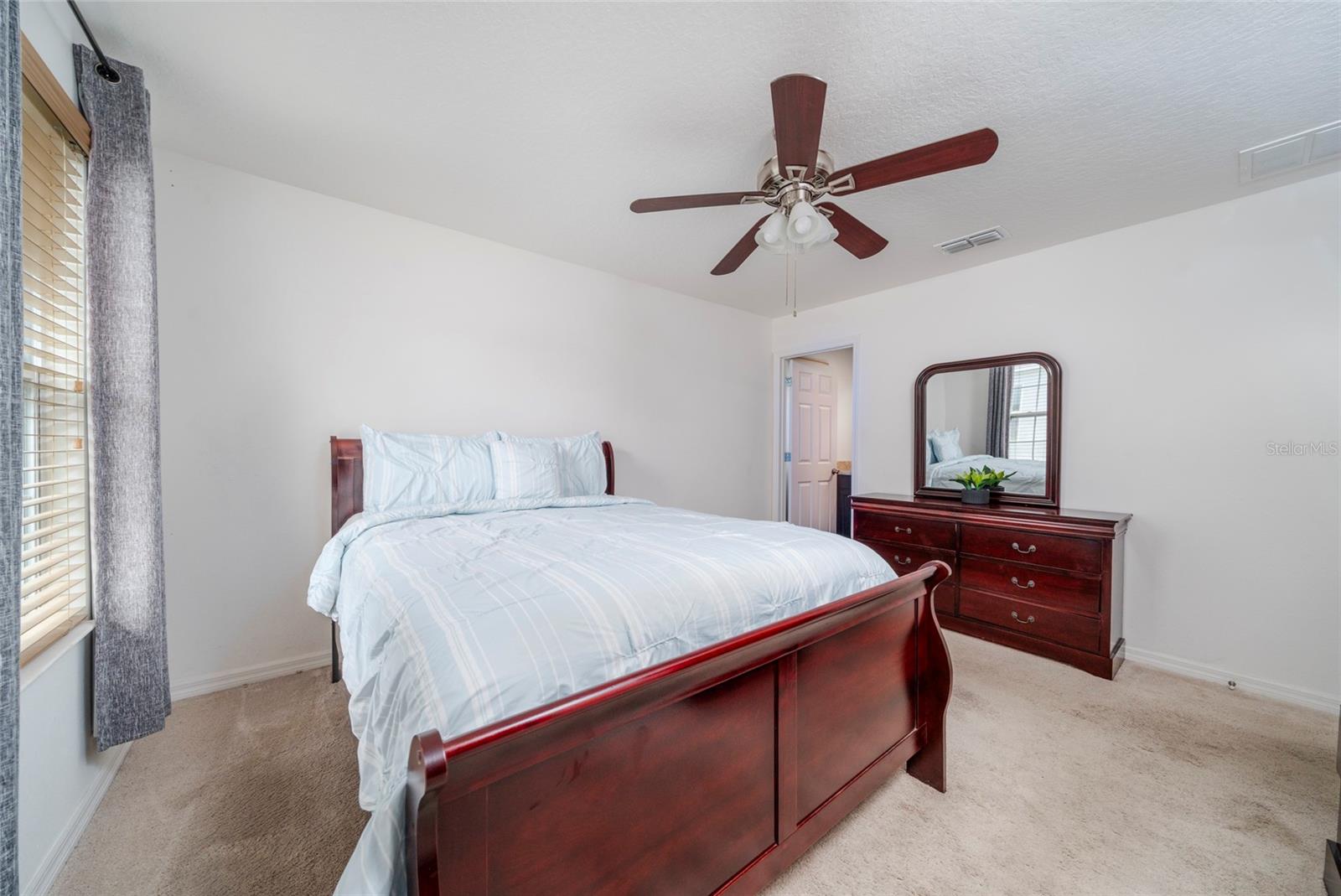 Image 14 of 22 For 212 Primrose Drive