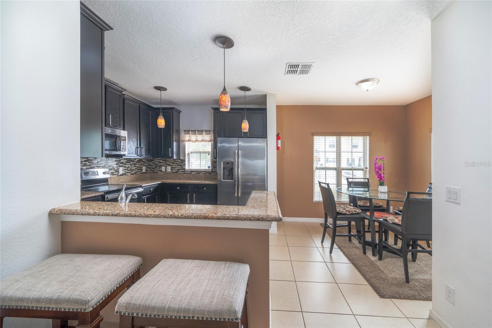 Image 6 of 22 For 212 Primrose Drive