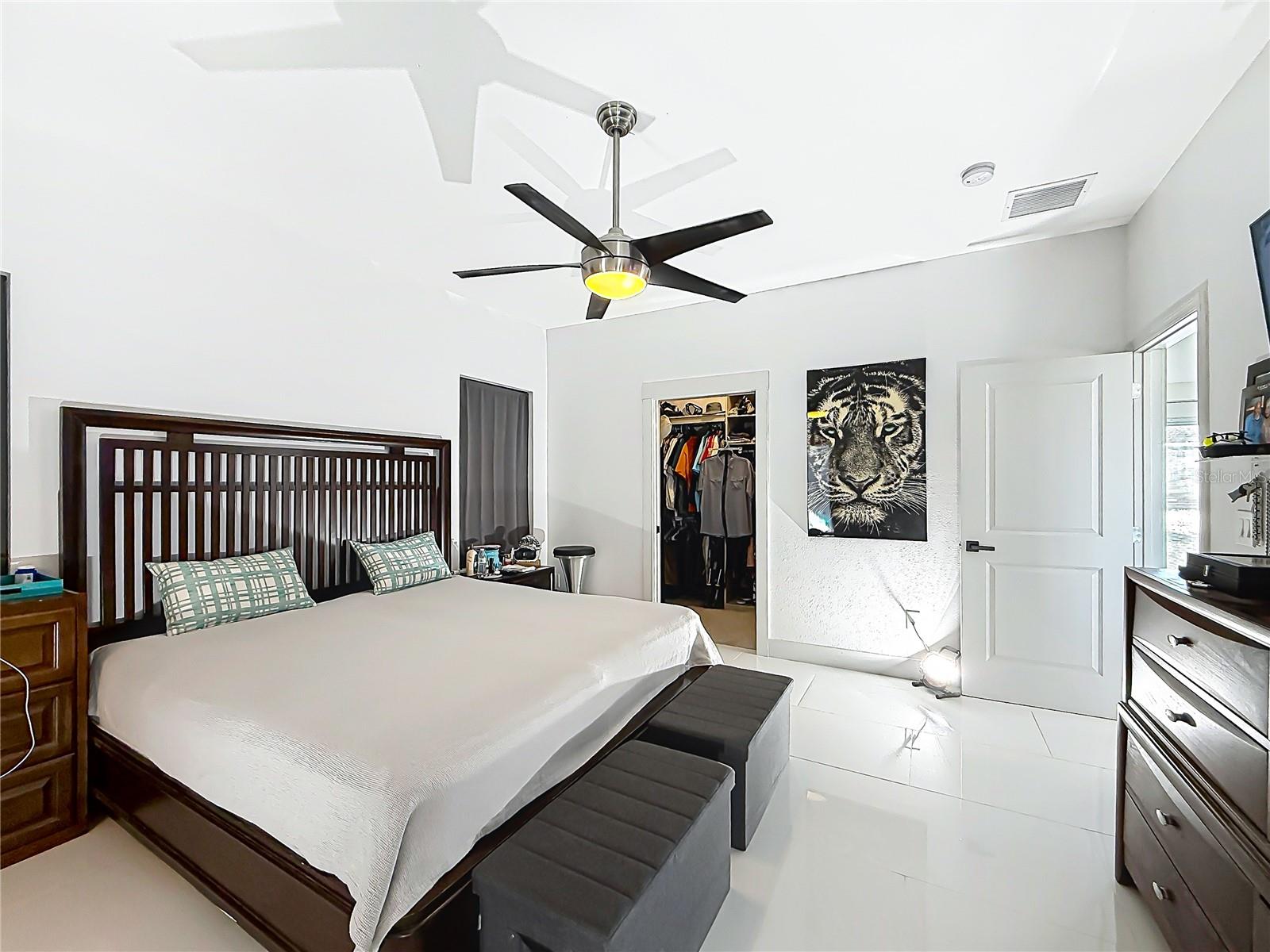 Image 16 of 43 For 11426 Lakeview Drive