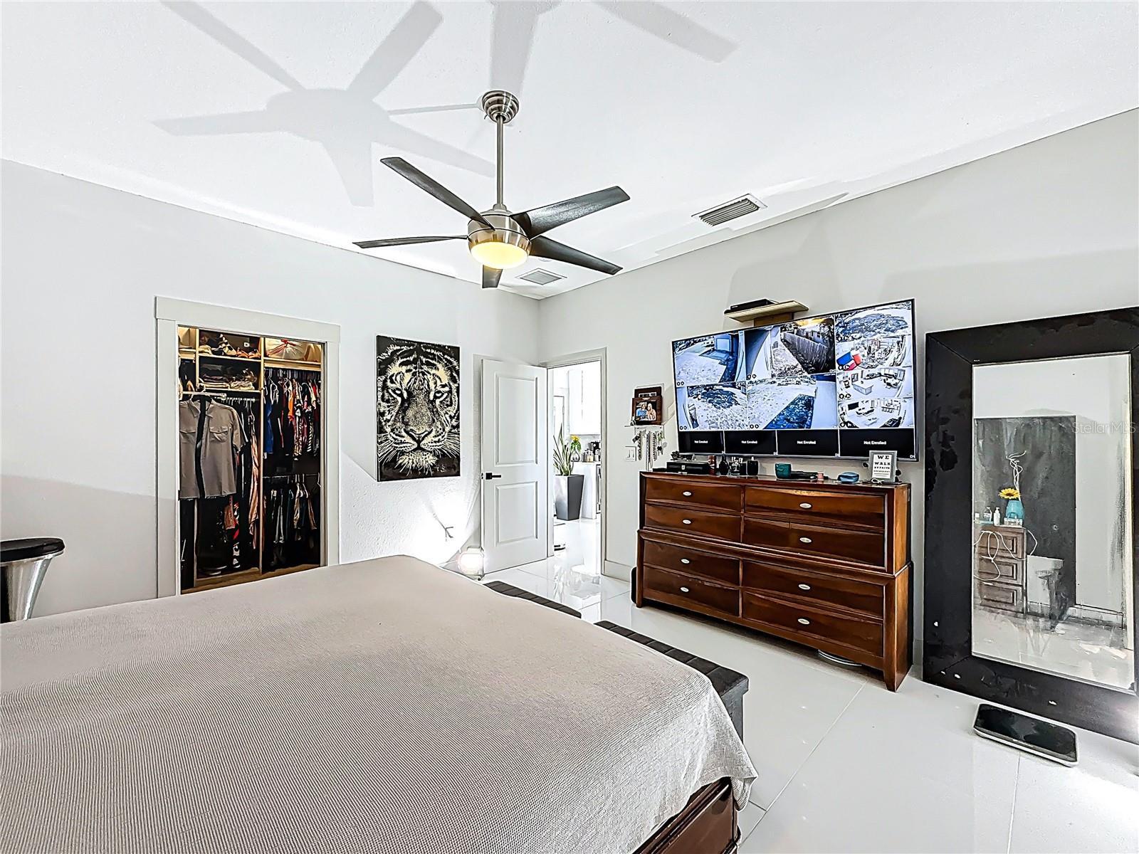 Image 17 of 43 For 11426 Lakeview Drive