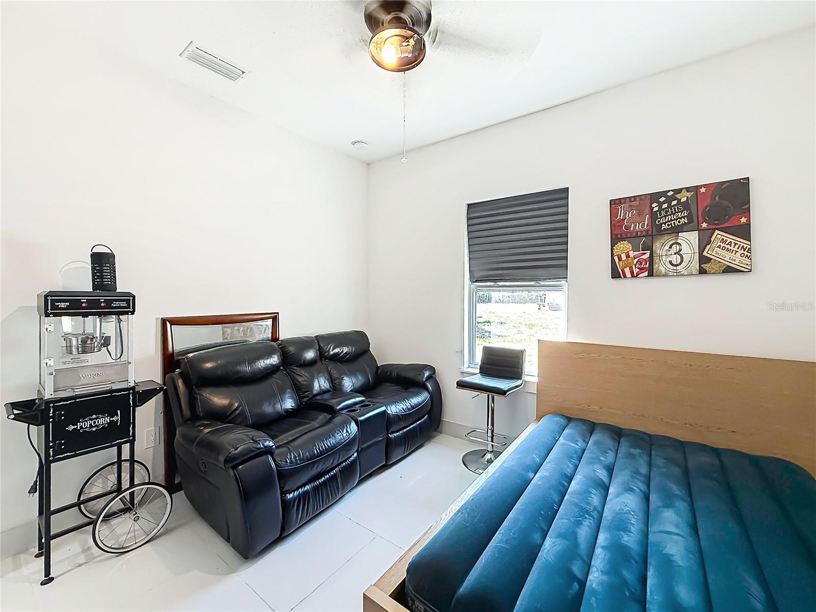 Image 27 of 43 For 11426 Lakeview Drive