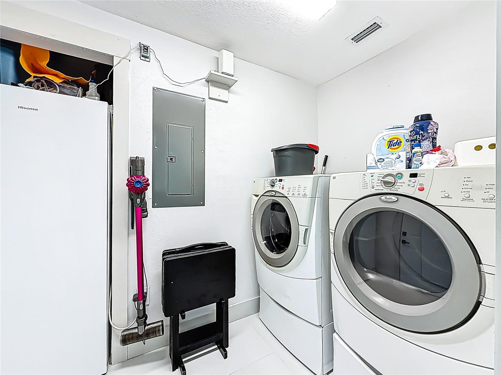 Image 32 of 43 For 11426 Lakeview Drive