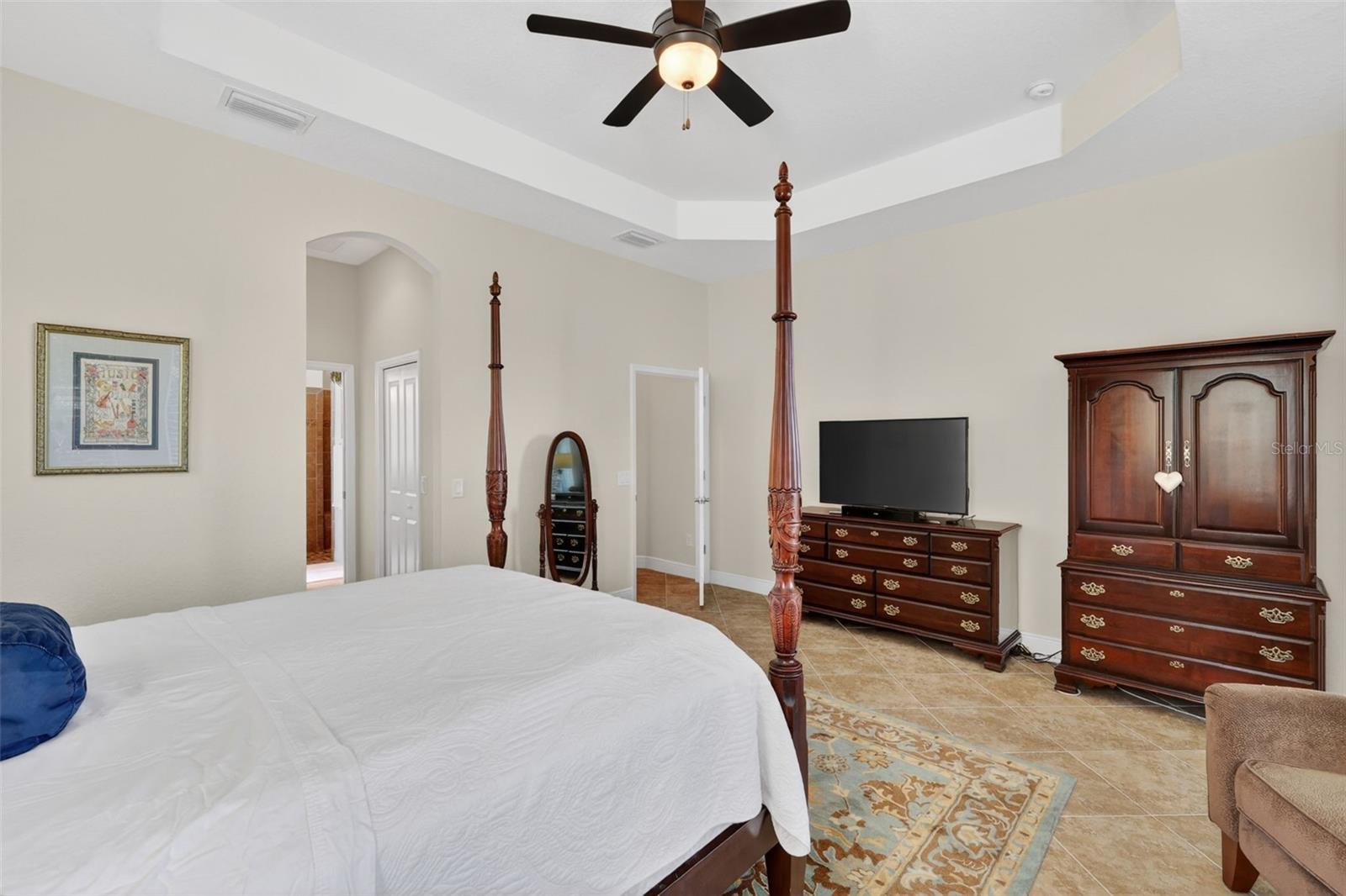 Image 15 of 52 For 10075 Lake Miona Way