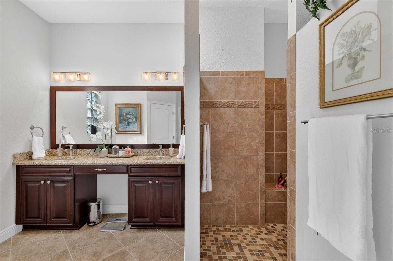 Image 16 of 52 For 10075 Lake Miona Way