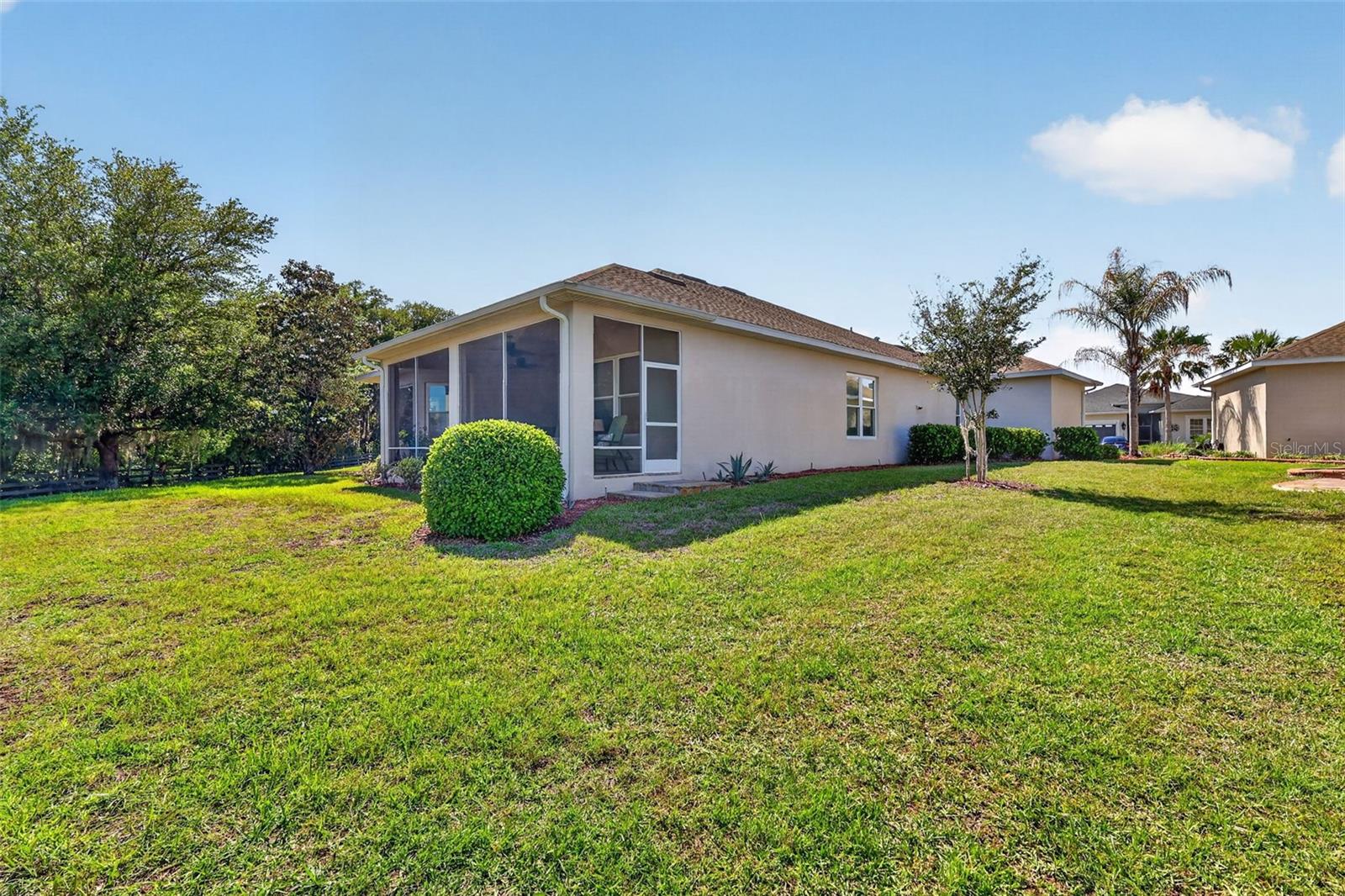 Image 37 of 52 For 10075 Lake Miona Way