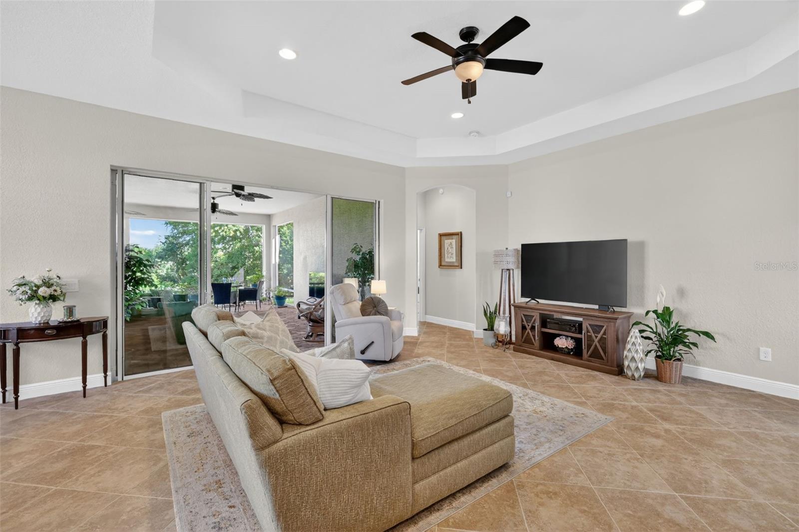 Image 8 of 52 For 10075 Lake Miona Way