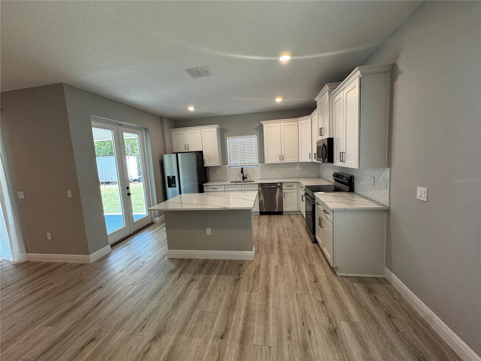 Image 3 of 18 For 13101 72nd Terrace Road