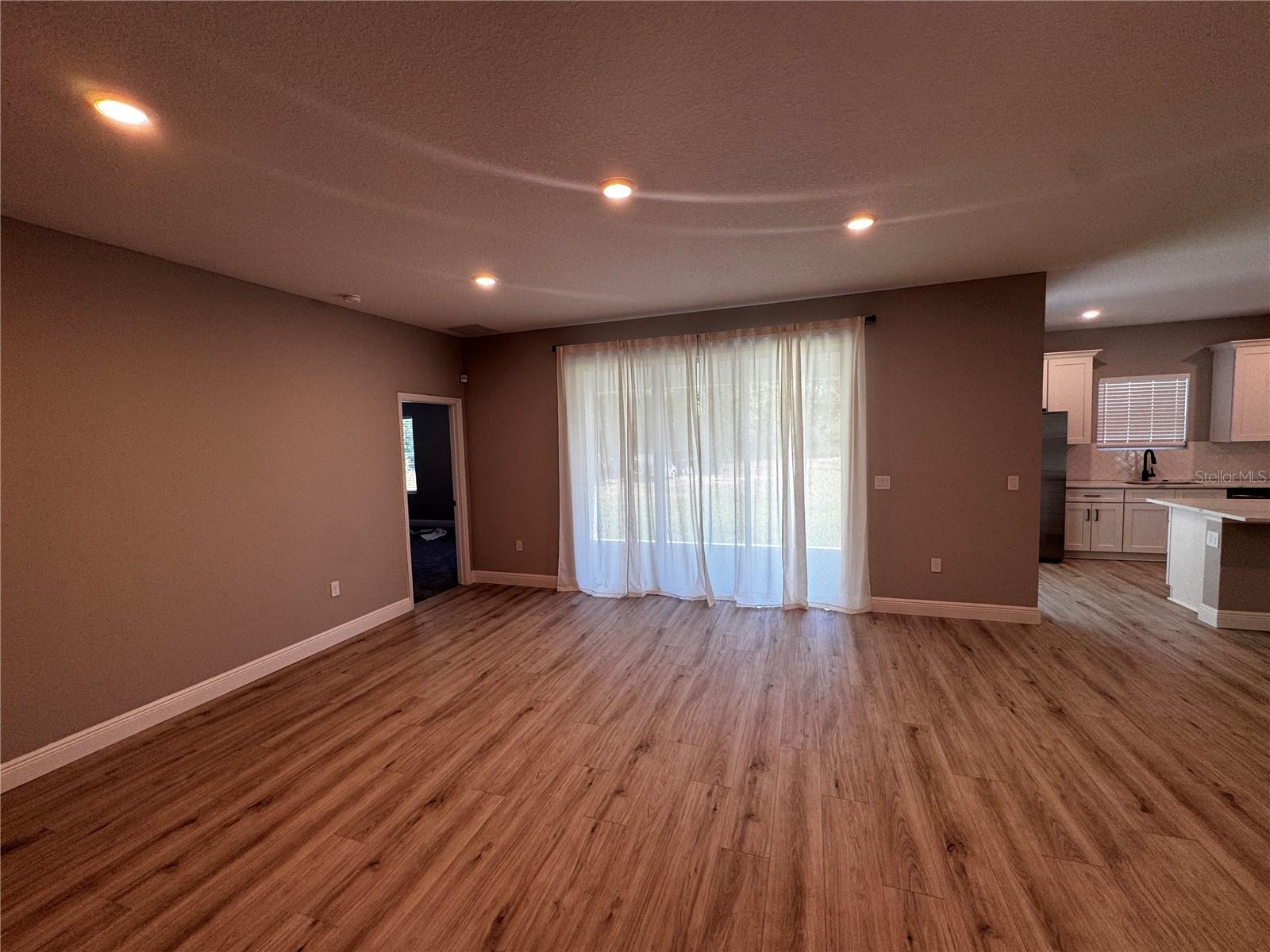 Image 6 of 18 For 13101 72nd Terrace Road