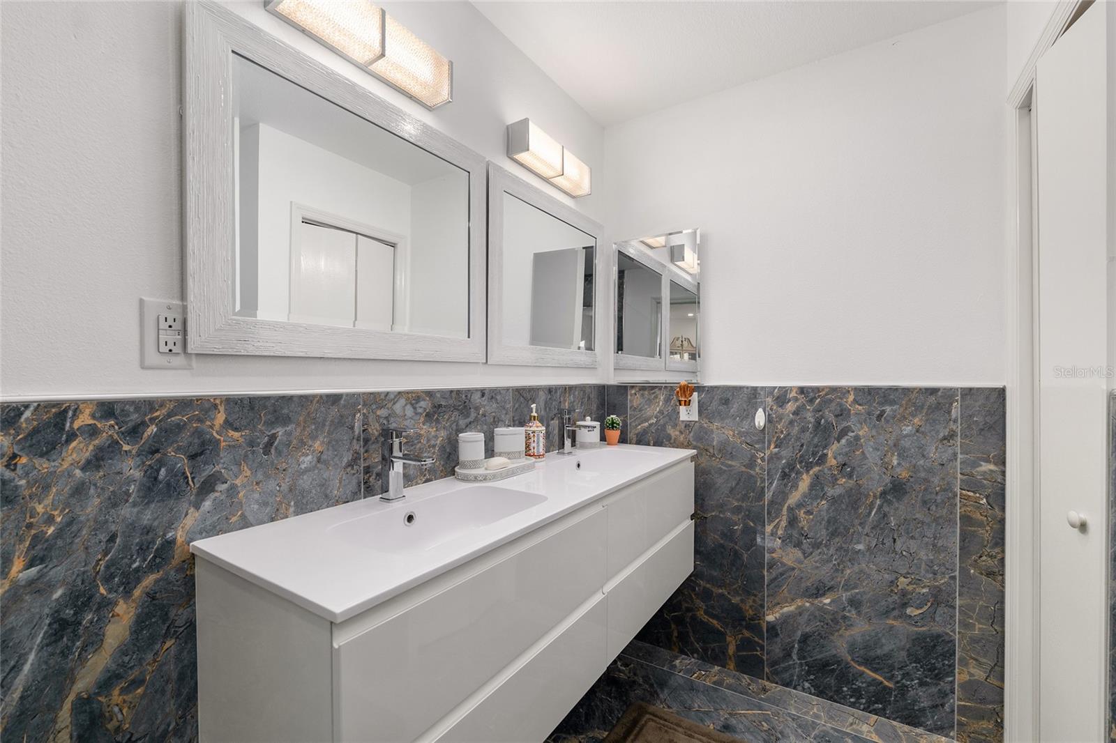 Image 30 of 58 For 17009 96th Chapelwood Circle