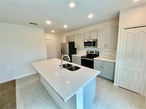 Image 4 of 6 For 999 Cumberland Drive