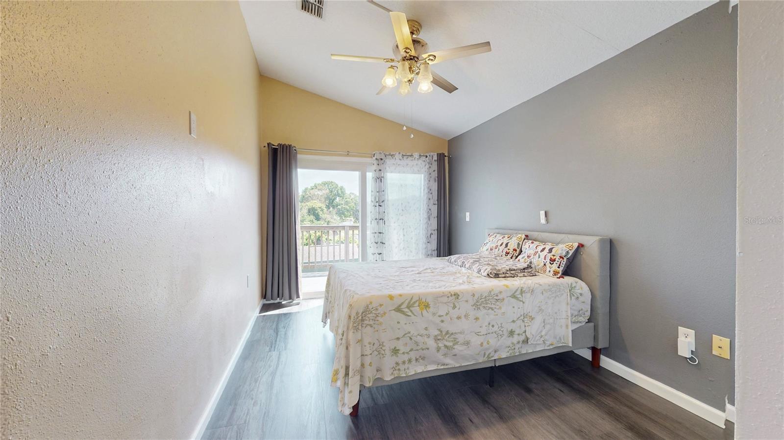 Image 43 of 67 For 25 Ortman Drive