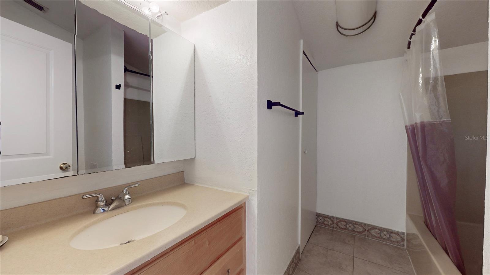 Image 7 of 67 For 25 Ortman Drive