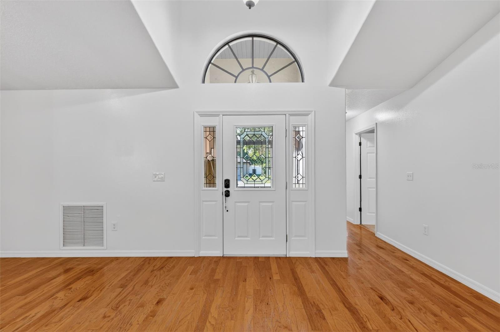 Image 10 of 46 For 4943 Treasure Cay Road