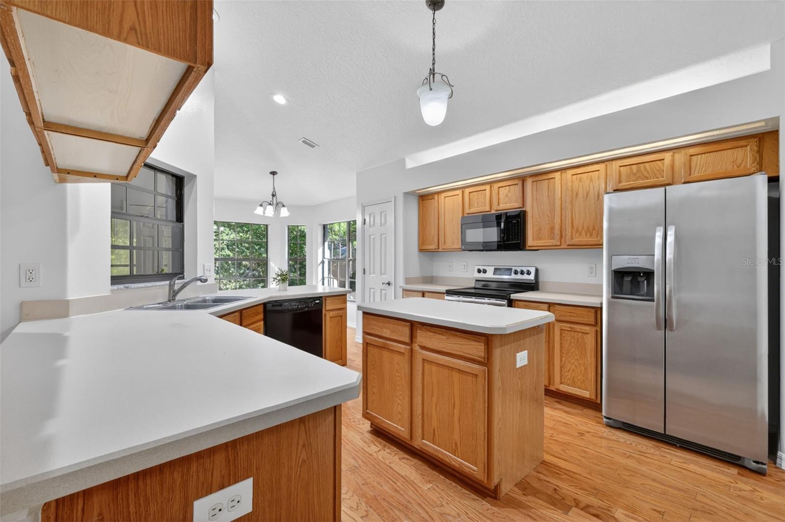 Image 15 of 46 For 4943 Treasure Cay Road