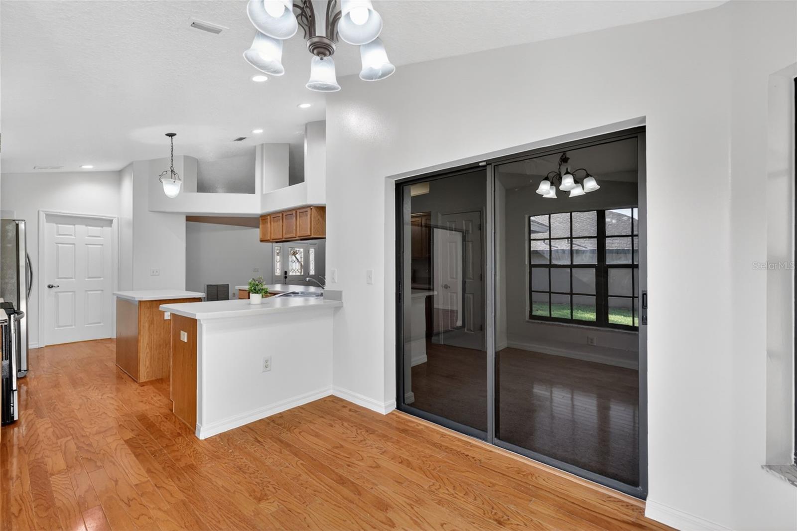 Image 22 of 46 For 4943 Treasure Cay Road