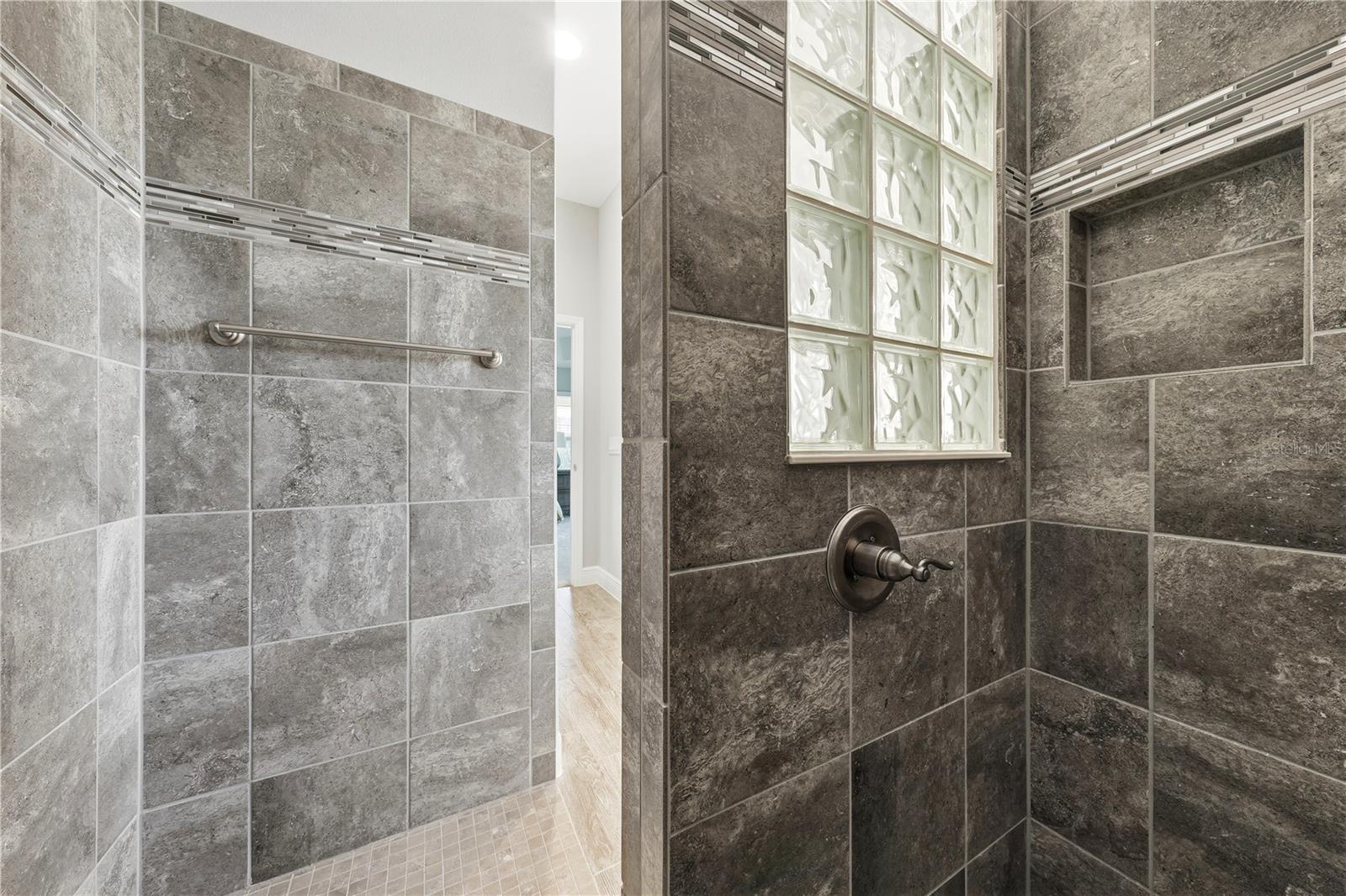 Image 23 of 42 For 1166 Blount Avenue