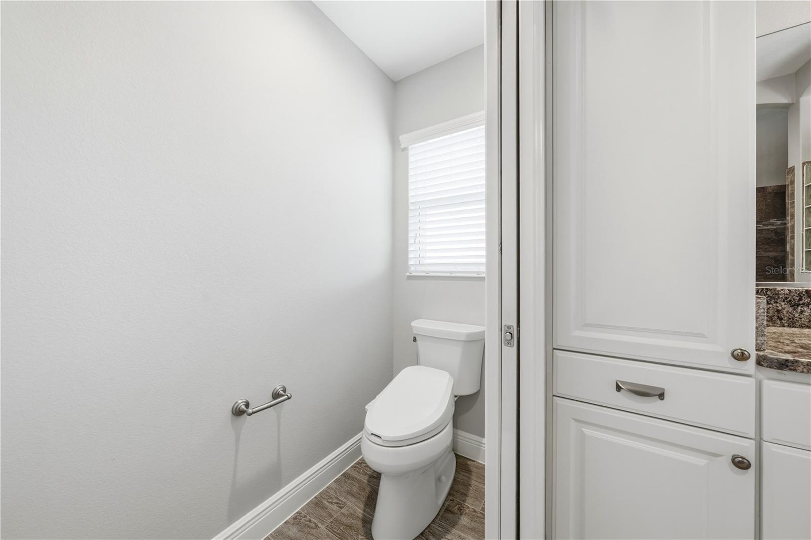 Image 25 of 42 For 1166 Blount Avenue