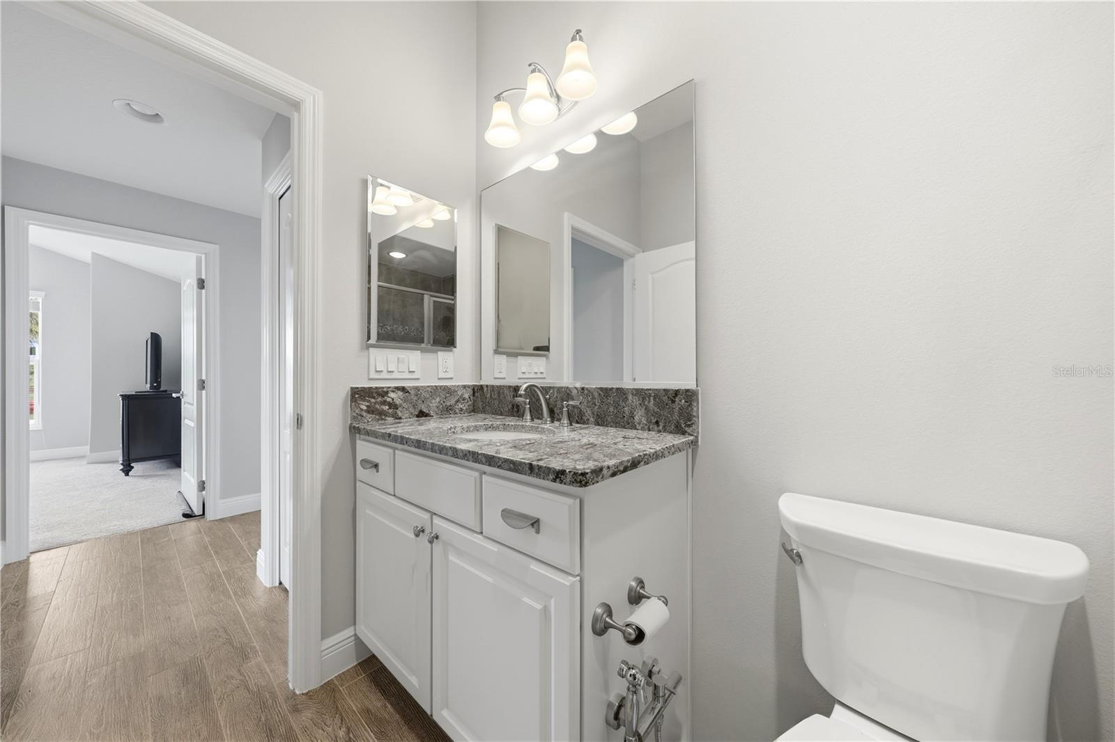 Image 32 of 42 For 1166 Blount Avenue