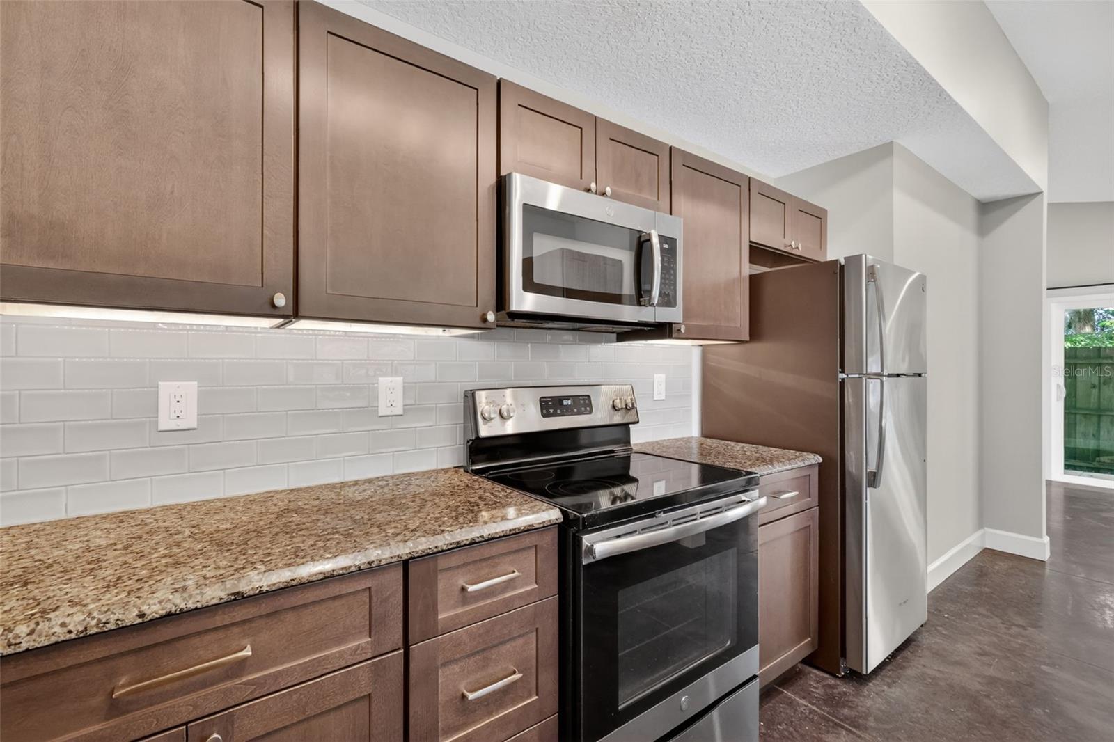 Image 8 of 20 For 196 Parrotte Court