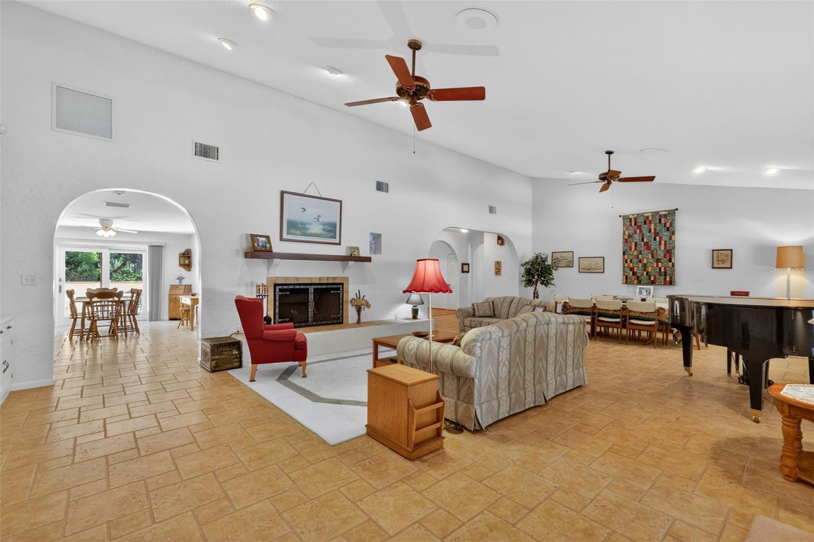 Image 13 of 49 For 1109 Elysium Boulevard