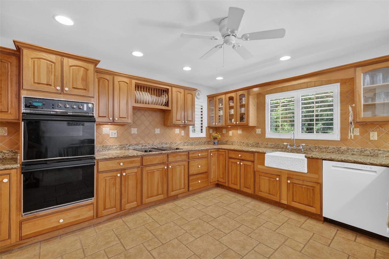 Image 18 of 49 For 1109 Elysium Boulevard