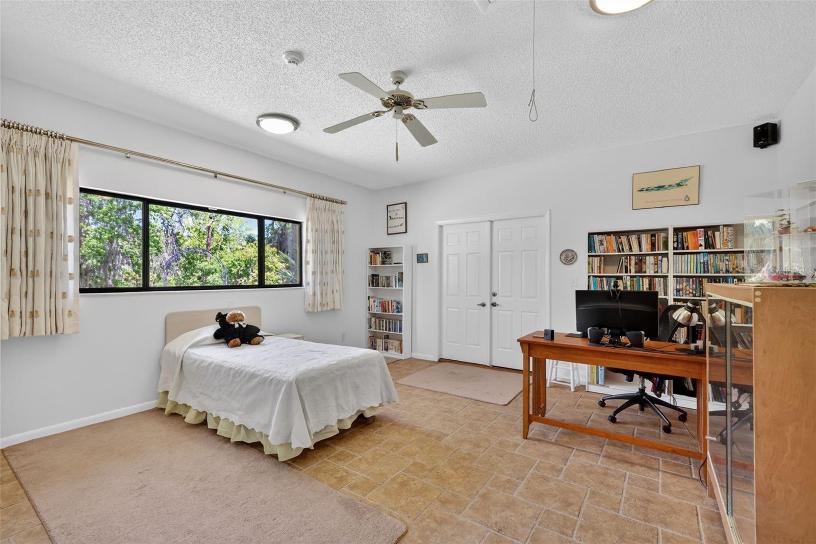 Image 33 of 49 For 1109 Elysium Boulevard