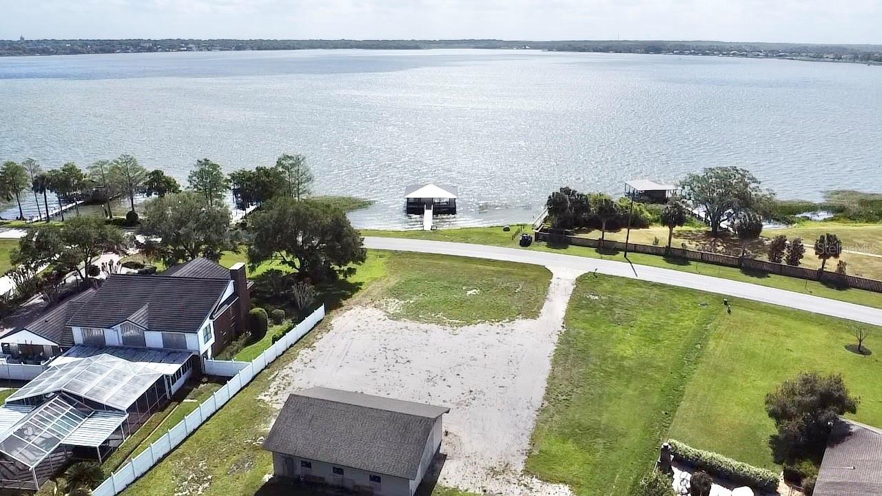 Image 2 of 73 For 3155 Lakeshore Drive