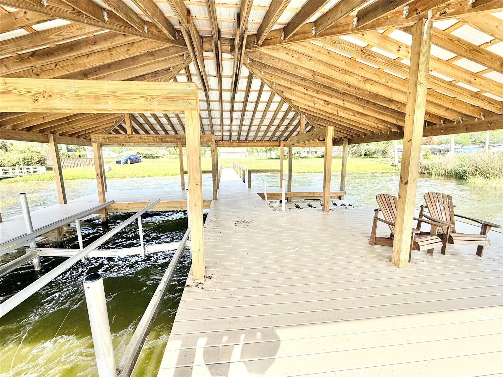 Image 21 of 73 For 3155 Lakeshore Drive