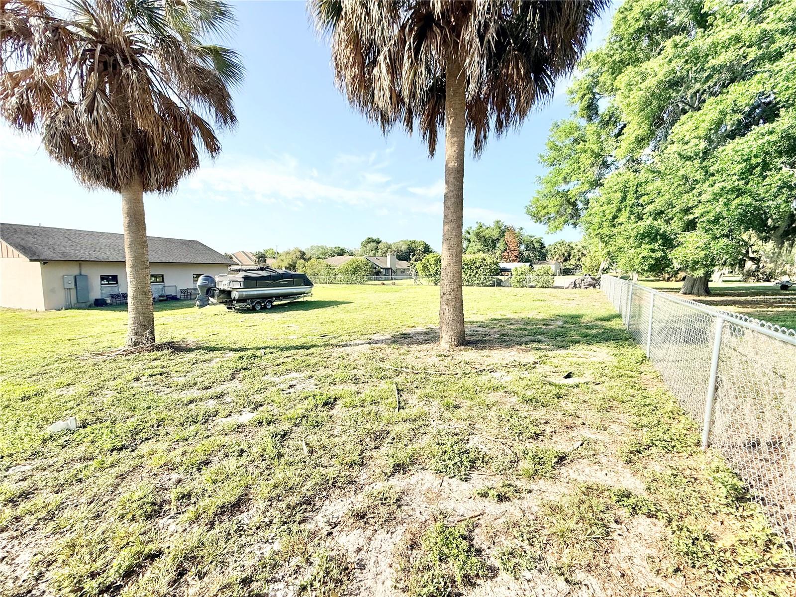 Image 34 of 73 For 3155 Lakeshore Drive