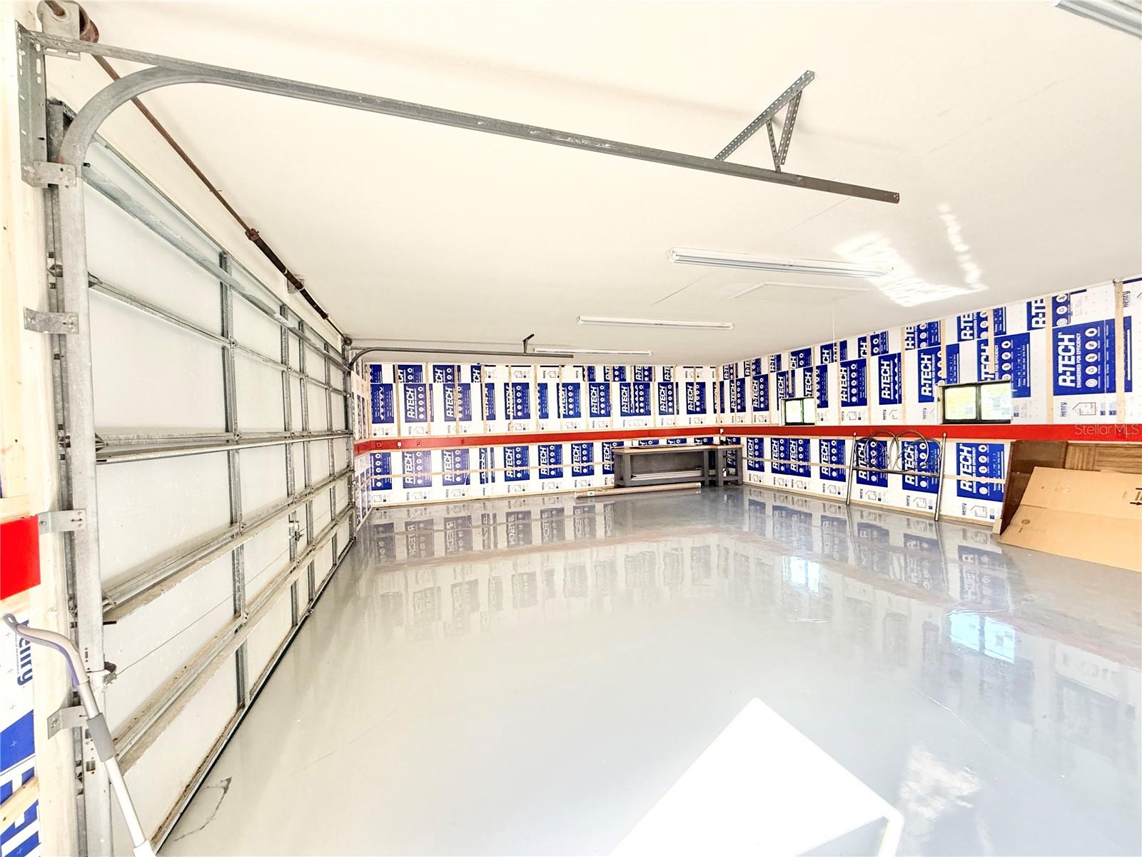 Image 37 of 73 For 3155 Lakeshore Drive