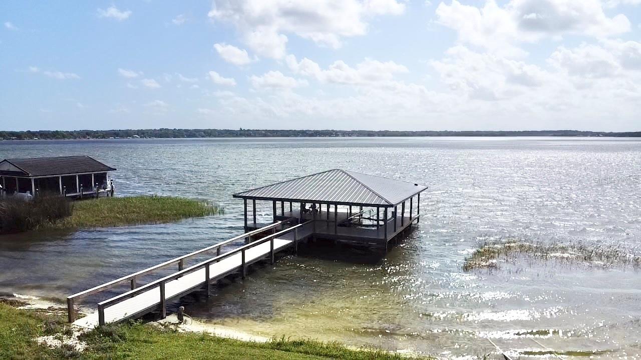 Image 51 of 73 For 3155 Lakeshore Drive