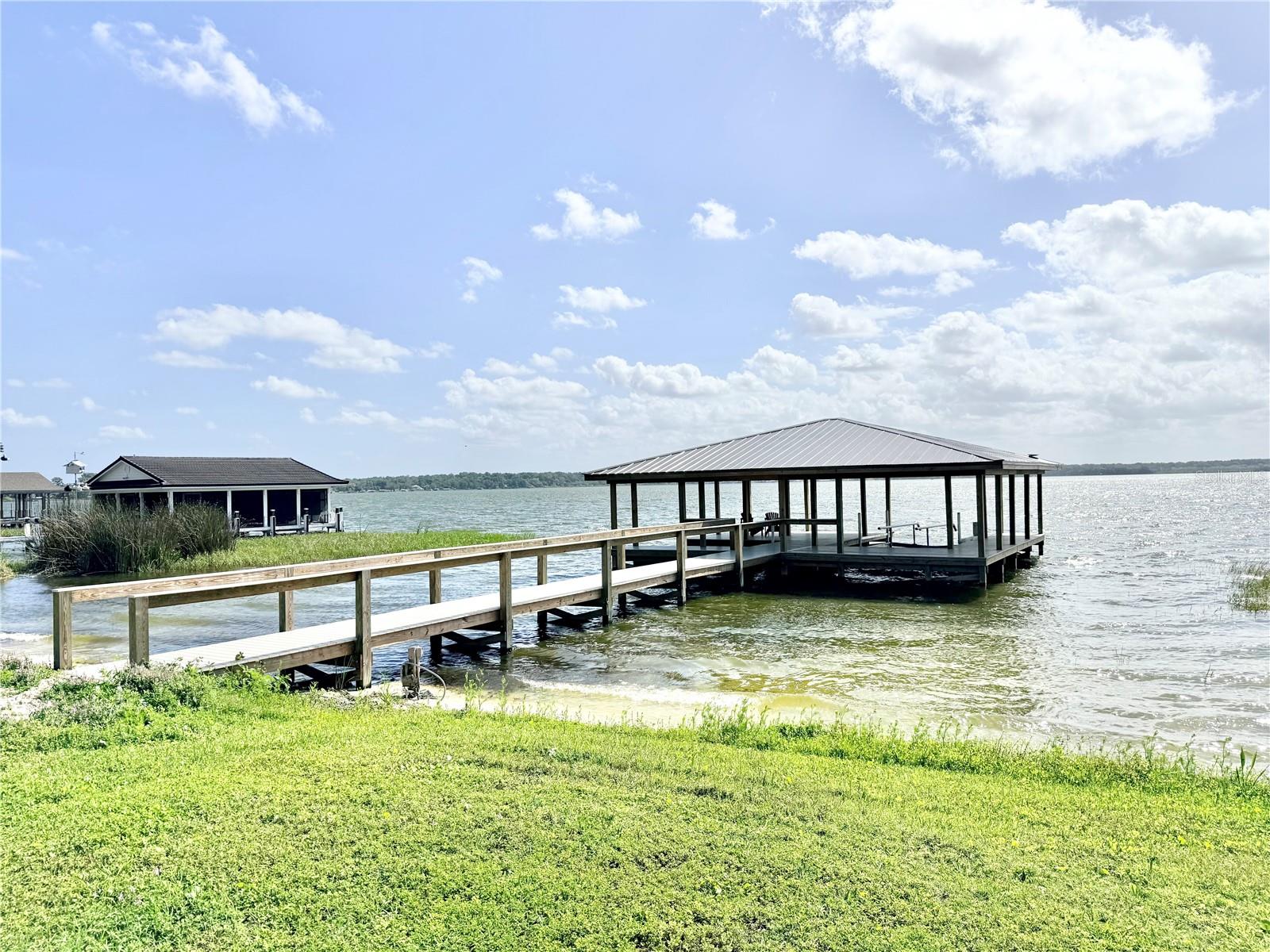 Image 68 of 73 For 3155 Lakeshore Drive