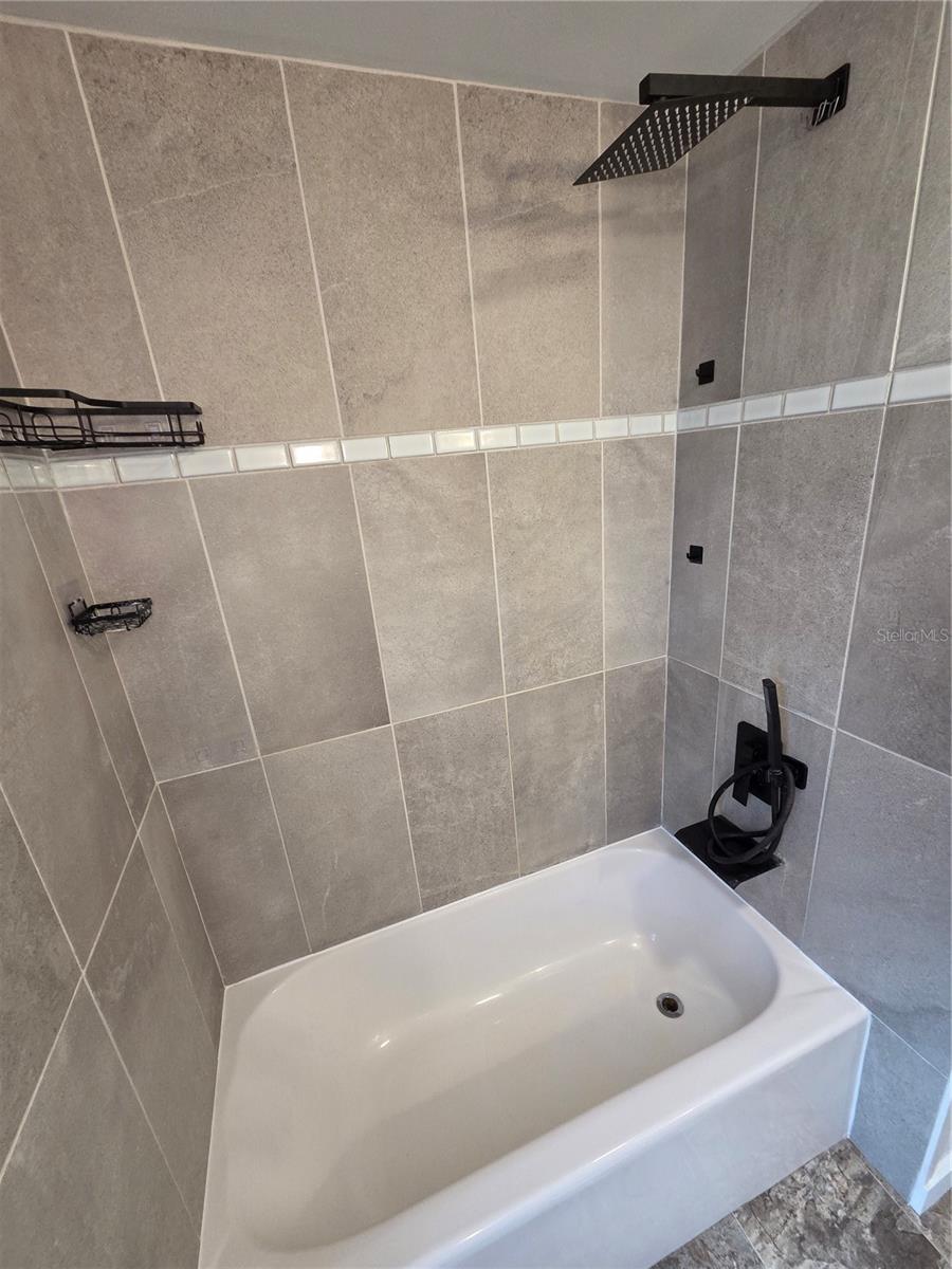 Image 24 of 53 For 1846 Fruitland Park Boulevard