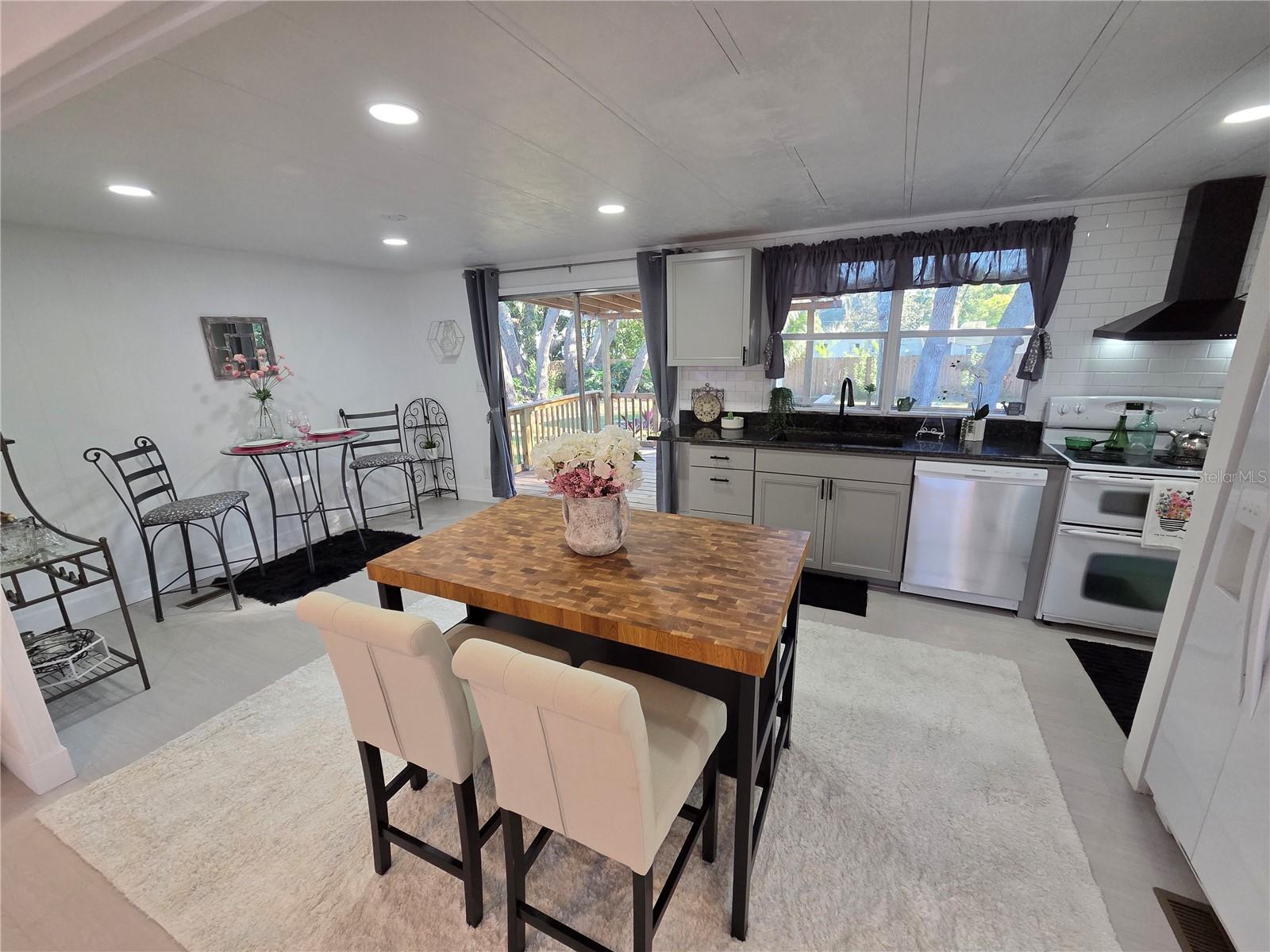 Image 5 of 53 For 1846 Fruitland Park Boulevard