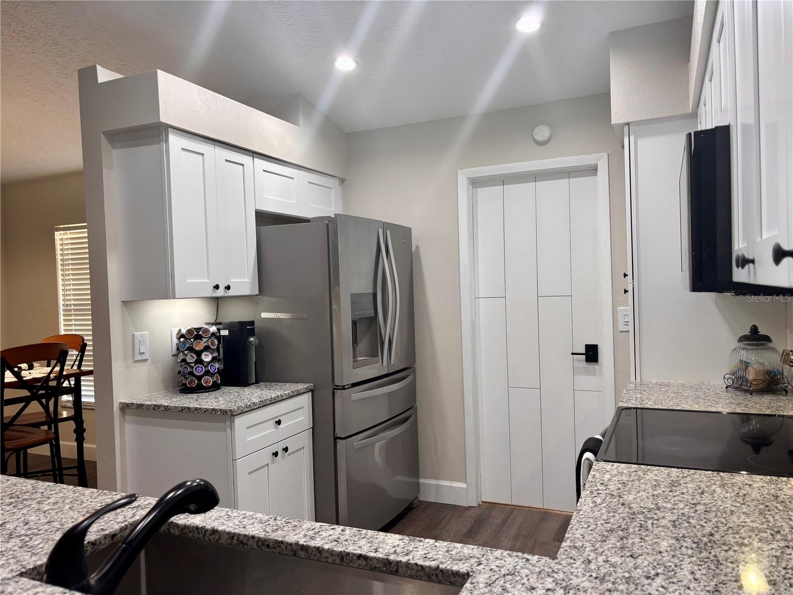 Image 10 of 38 For 6104 26th Avenue E