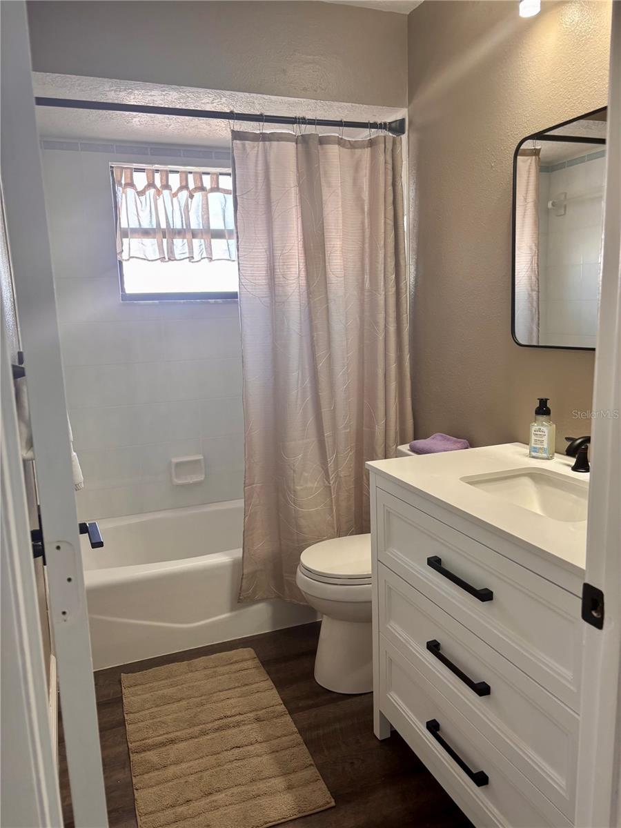 Image 32 of 38 For 6104 26th Avenue E