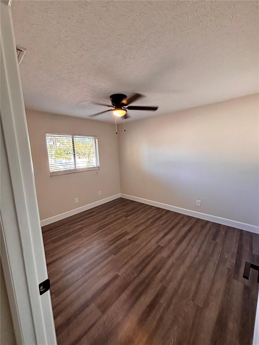 Image 35 of 38 For 6104 26th Avenue E